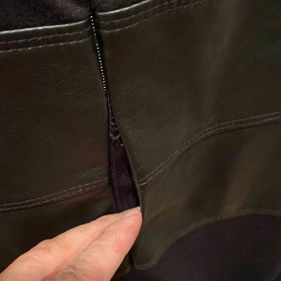 Black dress - Picture 5 of 5